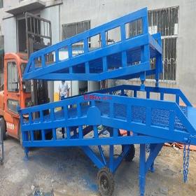 �������е�ṩ���ʵ��ൺҺѹ�ǳ��ţ������ൺ�������е