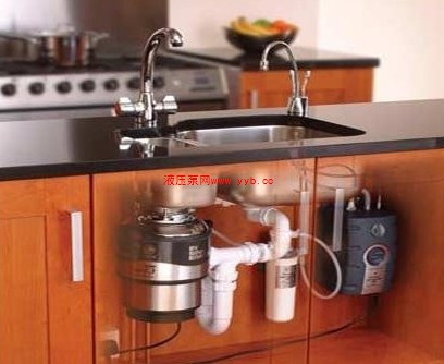 ��Ӧ�ں��˻����豸�Żݵ���������������������ƽΨ˹��ķ����������